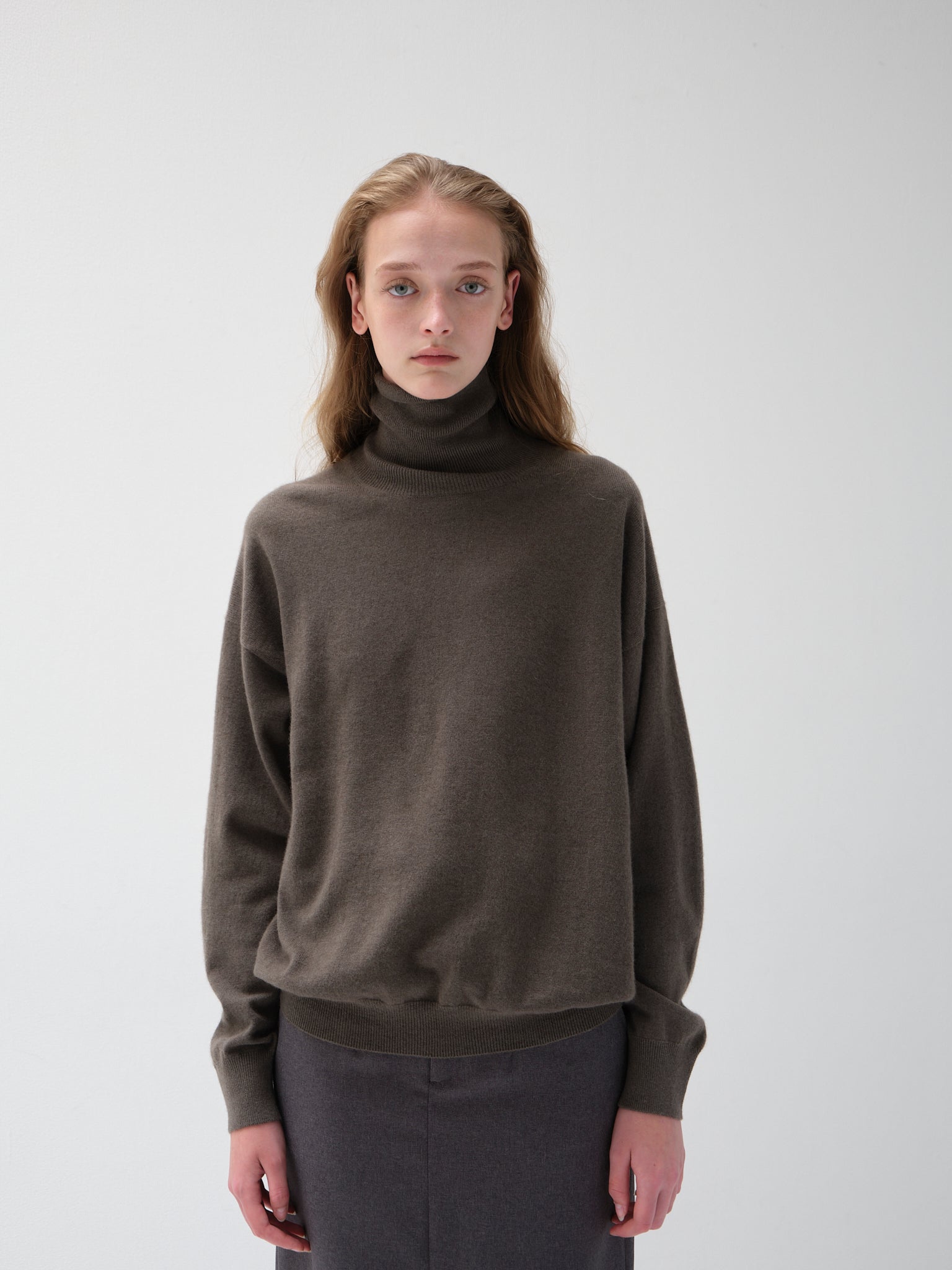 cash&barba モンゴリアンカシミヤ タートルネック Black モンゴリアンカシミヤ タートルネック, Black – cash & barba