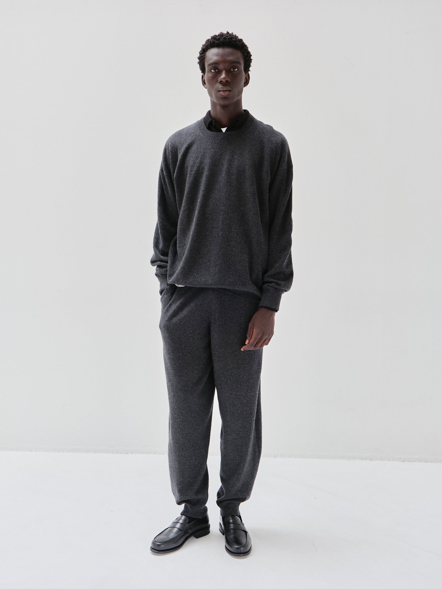 マ*レ様 24AW 新品未使用【cash&barba】 カシミヤセットアップ ネ モンゴリアンカシミヤ セットアップ, Black – cash & barba