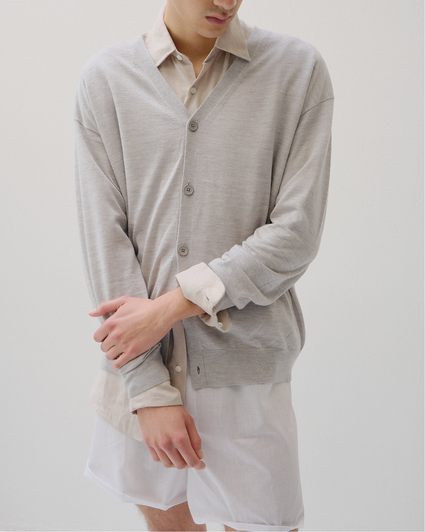 カシミヤシルク 180 カーディガン, Cloud Gray – cash & barba