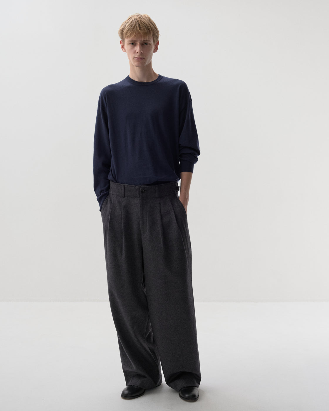 Worsted Cashmere 150 Crew, Navy
